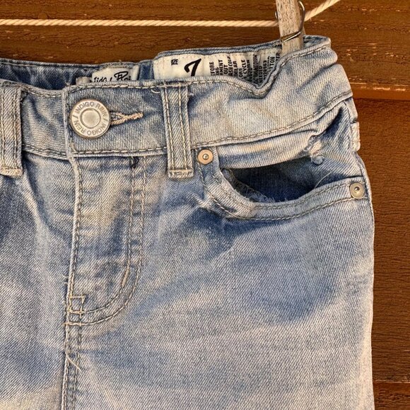 Girls Light Wash Denim Jean Shorts By Indigo Rein Forever Adjustable Waist - Picture 5 of 10